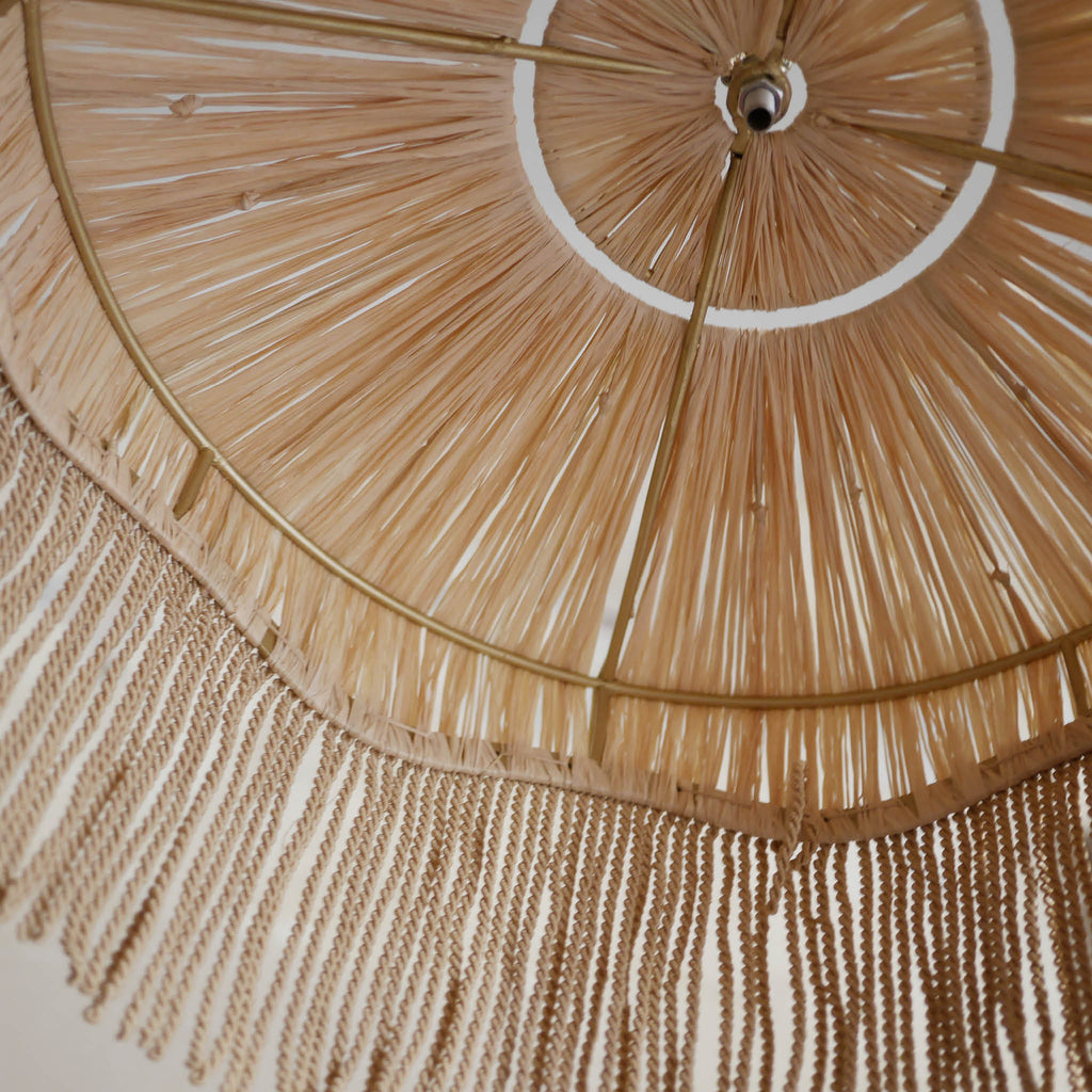 suspension raphia frange